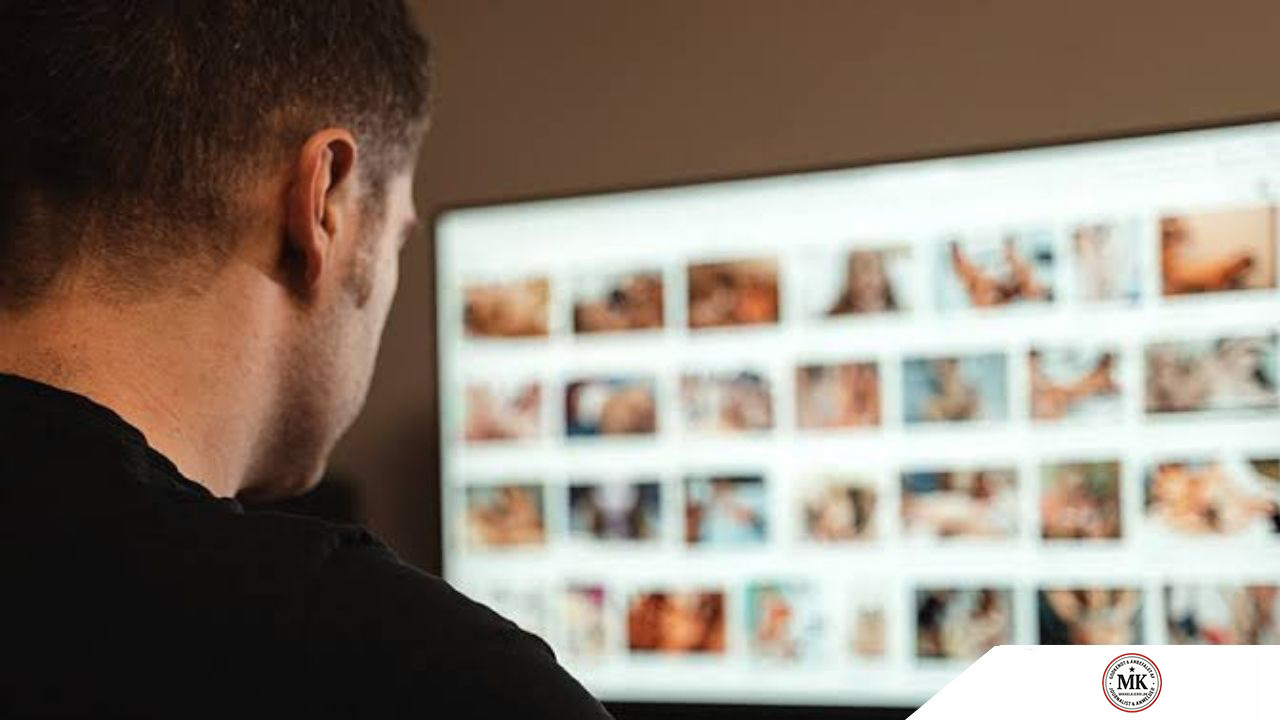 Pornoafhængighed: Hvornår er det et misbrug – og hvornår er det bare et forbrug?